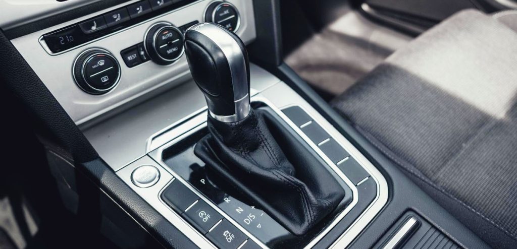Автомат проти механіки — що обрати?